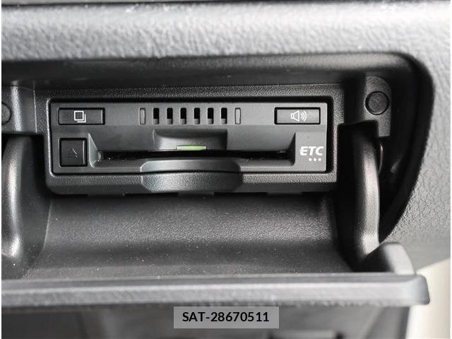 Toyota CROWN SEDAN 2018-03 7875883-4