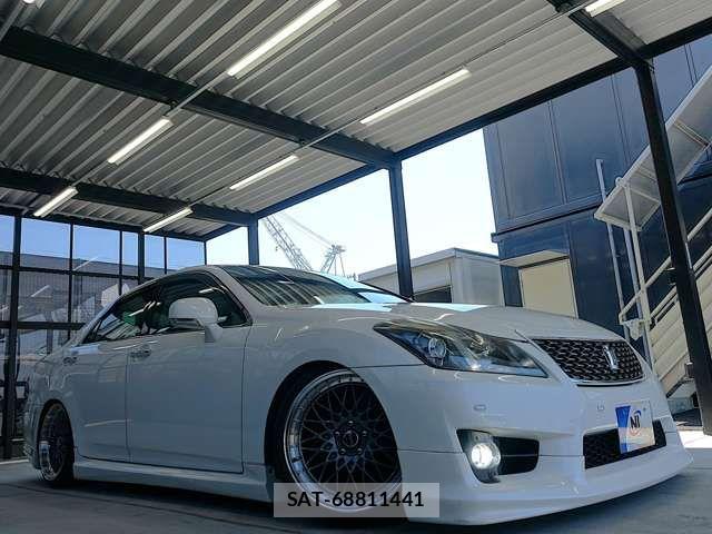 Toyota CROWN SEDAN 2011-12 7875882-11