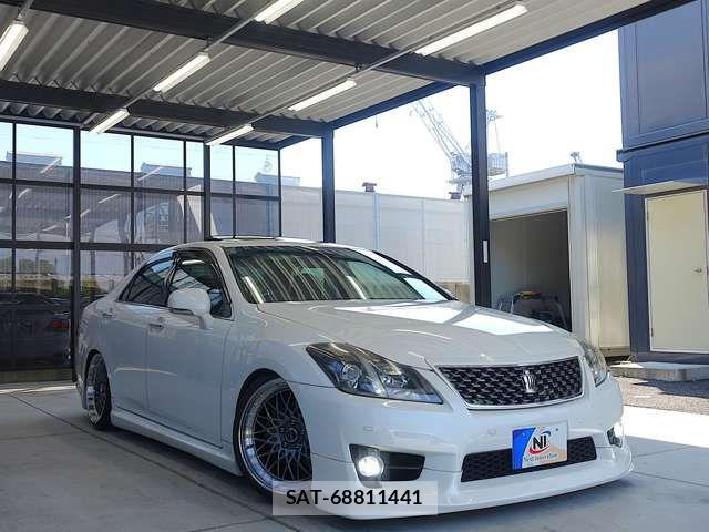 Toyota CROWN SEDAN 2011-12 7875882-13