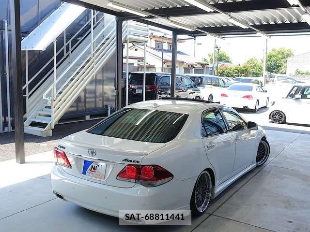 Toyota CROWN SEDAN 2011-12 7875882-7