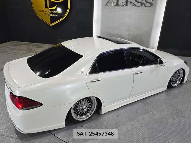 Toyota CROWN SEDAN 2010-07 7875885-1