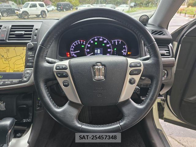 Toyota CROWN SEDAN 2010-07 7875885-19