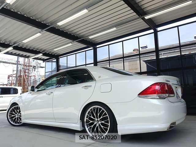 Toyota CROWN SEDAN 2010-12 7875886-14