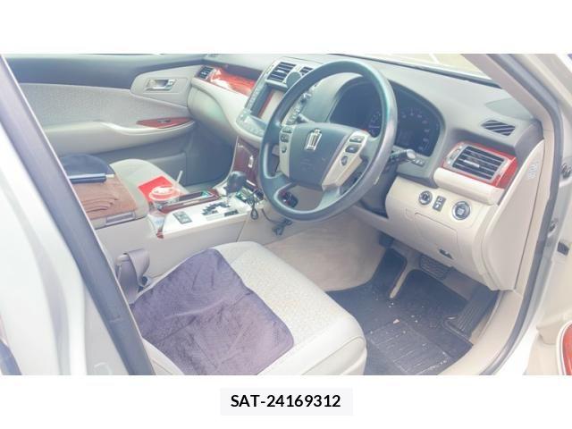 Toyota CROWN SEDAN 2010-03 7902450-16