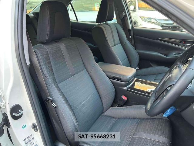 Toyota CROWN SEDAN 2013-01 7961031-19