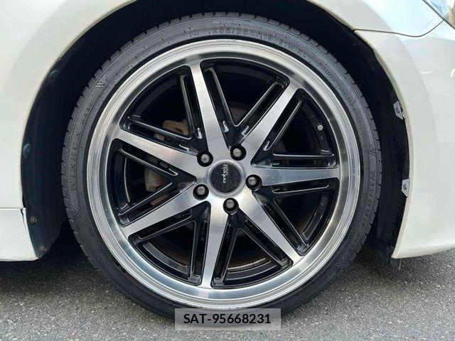 Toyota CROWN SEDAN 2013-01 7961031-27