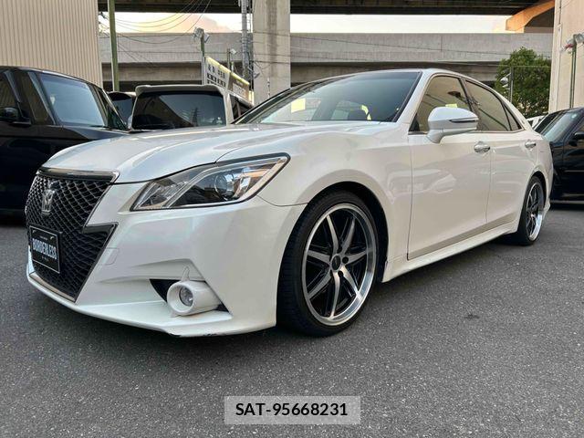 Toyota CROWN SEDAN 2013-01 7961031-2