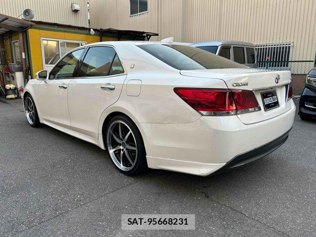 Toyota CROWN SEDAN 2013-01 7961031-4