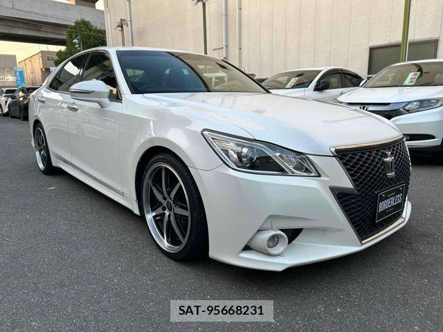 Toyota CROWN SEDAN 2013-01 7961031-8