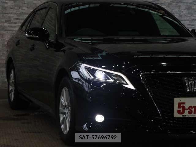 Toyota CROWN SEDAN 2019-06 7961029-14