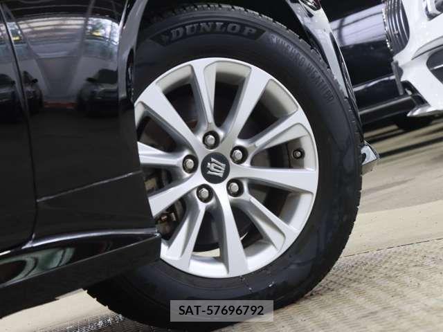 Toyota CROWN SEDAN 2019-06 7961029-19