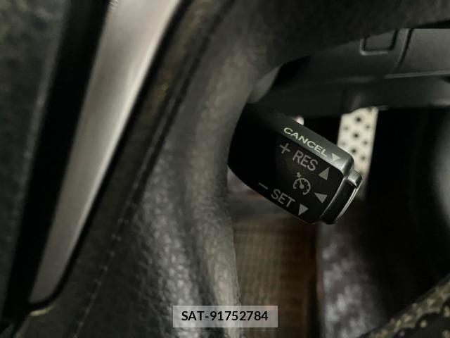 Toyota CROWN SEDAN 2015-11 7978864-16