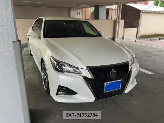 Toyota CROWN SEDAN 2015-11 7978864-2