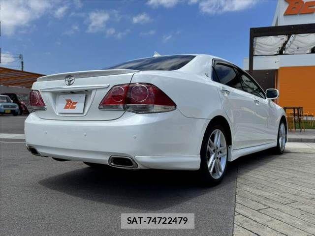 Toyota CROWN SEDAN 2010-11 7978863-14