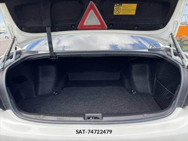 Toyota CROWN SEDAN 2010-11 7978863-19