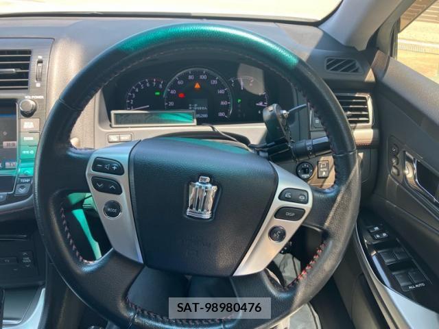 Toyota CROWN SEDAN 2012-11 7978868-17