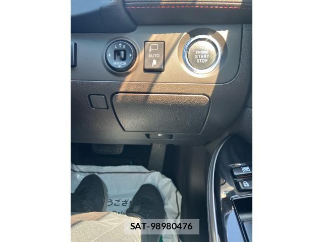 Toyota CROWN SEDAN 2012-11 7978868-18