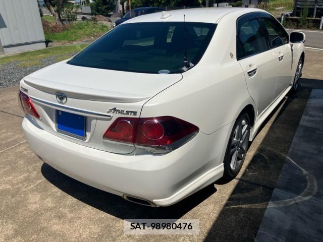 Toyota CROWN SEDAN 2012-11 7978868-2