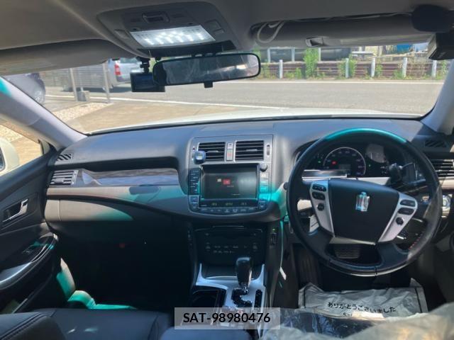 Toyota CROWN SEDAN 2012-11 7978868-8