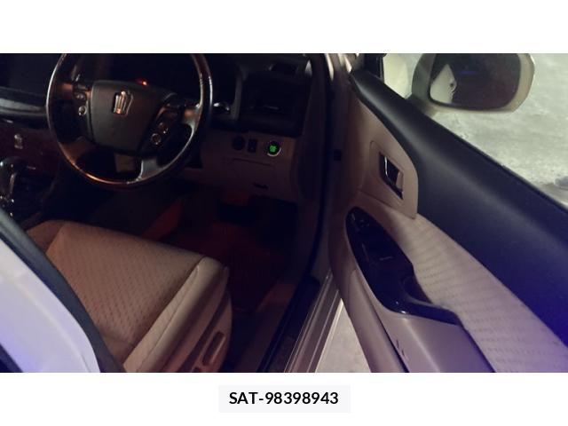 Toyota CROWN SEDAN 2009-11 7978869-10
