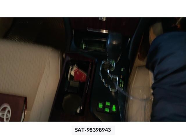 Toyota CROWN SEDAN 2009-11 7978869-16