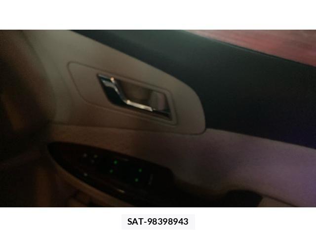 Toyota CROWN SEDAN 2009-11 7978869-23