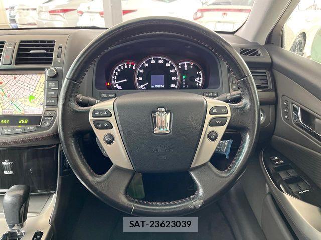 Toyota CROWN SEDAN 2011-11 7978867-10
