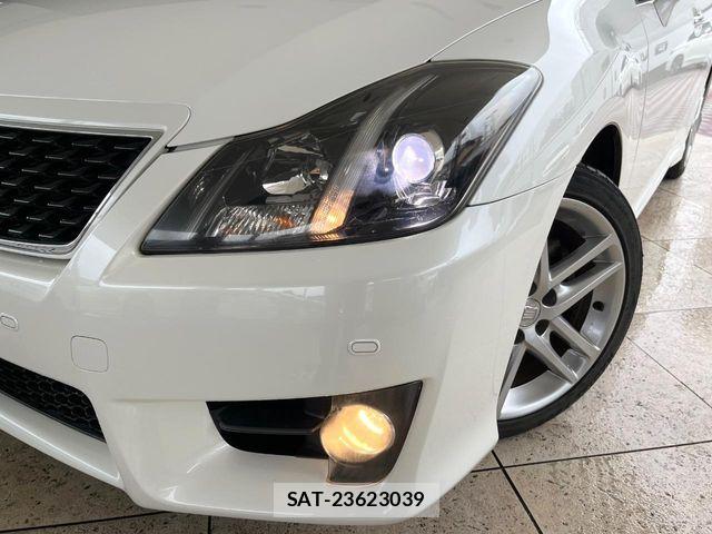 Toyota CROWN SEDAN 2011-11 7978867-11
