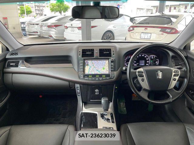 Toyota CROWN SEDAN 2011-11 7978867-1