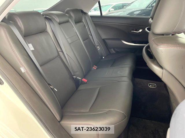 Toyota CROWN SEDAN 2011-11 7978867-8
