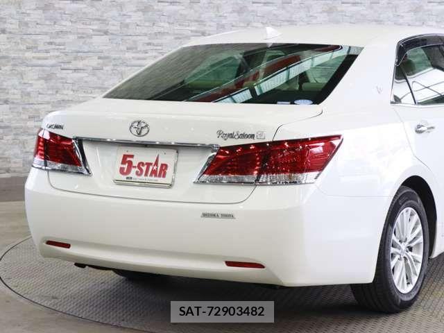Toyota CROWN SEDAN 2015-12 8035013-18
