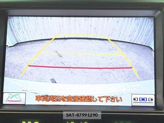 Toyota CROWN SEDAN 2011-12 8035028-5