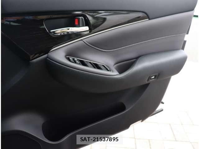 Toyota CROWN SEDAN 2018-02 8035005-26