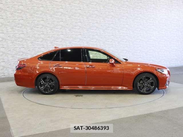 Toyota CROWN SEDAN 2019-01 8035002-13