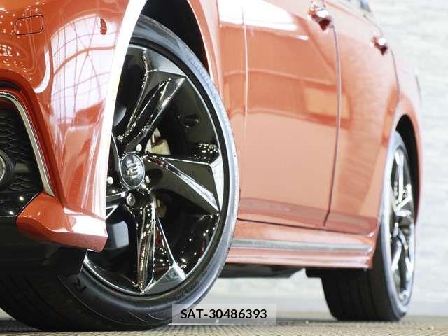 Toyota CROWN SEDAN 2019-01 8035002-17