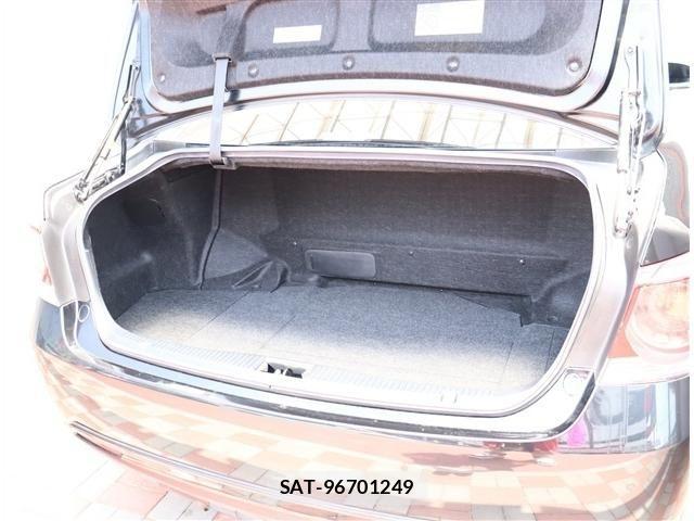Toyota CROWN SEDAN 2018-03 8035003-12