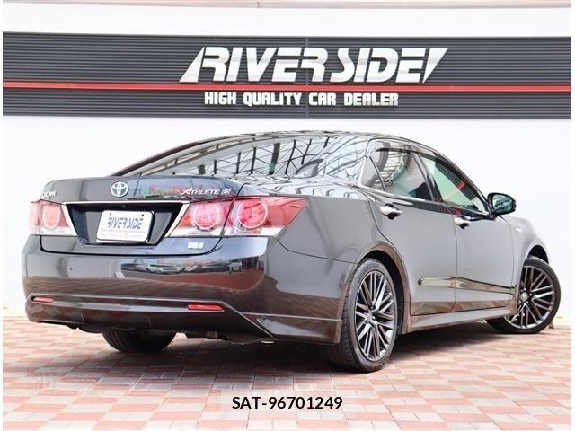 Toyota CROWN SEDAN 2018-03 8035003-2