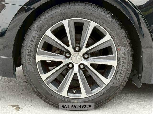Toyota CROWN SEDAN 2017-01 8035018-16