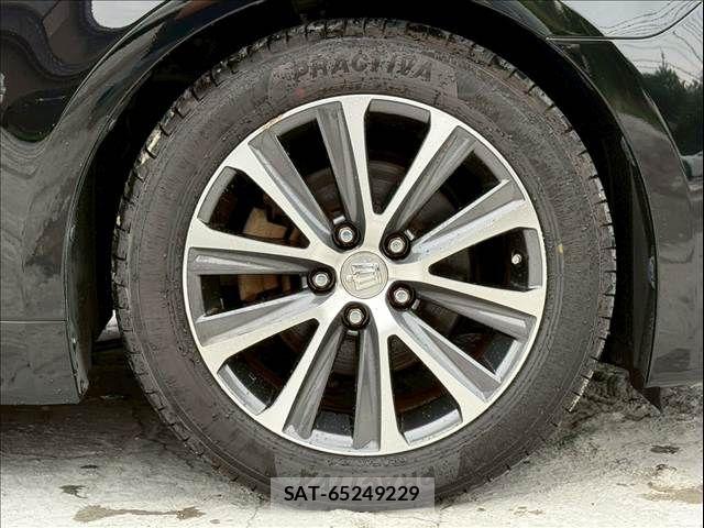 Toyota CROWN SEDAN 2017-01 8035018-17