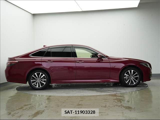 Toyota CROWN SEDAN 2018-10 8035014-14