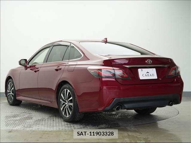 Toyota CROWN SEDAN 2018-10 8035014-17