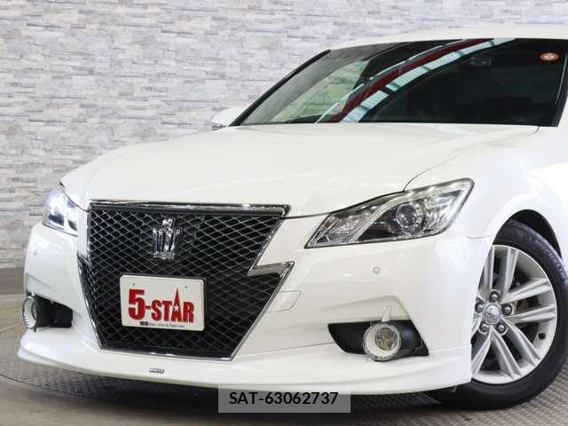 Toyota CROWN SEDAN 2015-01 8035015-16