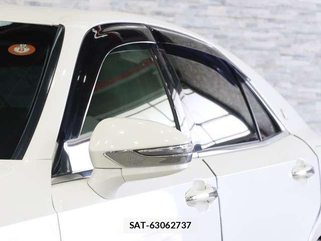 Toyota CROWN SEDAN 2015-01 8035015-17