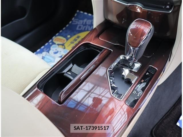 Toyota CROWN SEDAN 2015-04 8035019-12