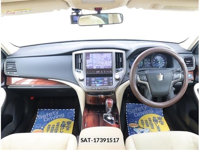 Toyota CROWN SEDAN 2015-04 8035019-1