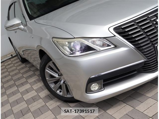 Toyota CROWN SEDAN 2015-04 8035019-19