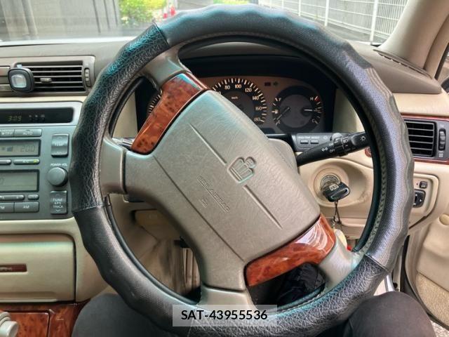 Toyota CROWN SEDAN 2000-04 8073369-15