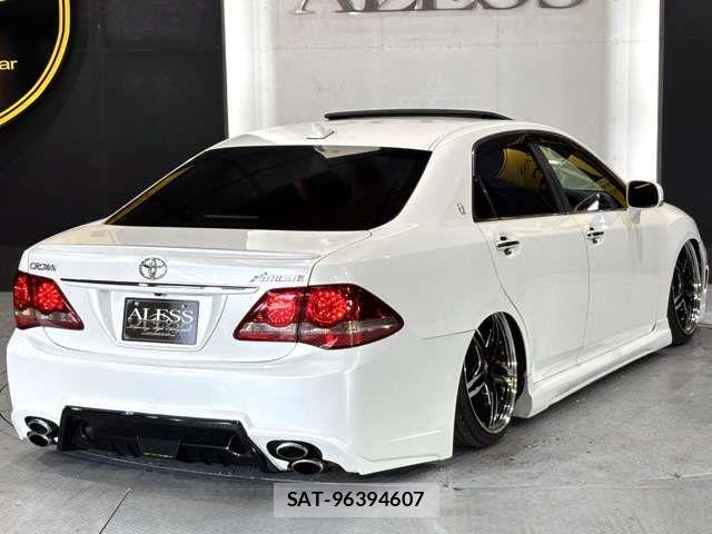 Toyota CROWN SEDAN 2008-04 8073363-2