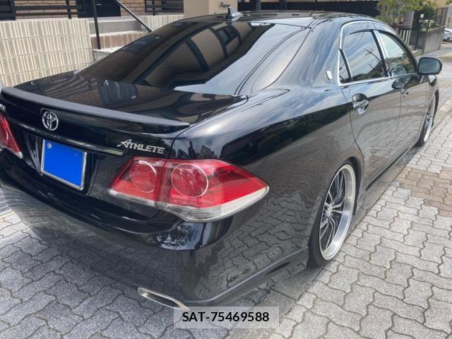 Toyota CROWN SEDAN 2012-08 8073368-4