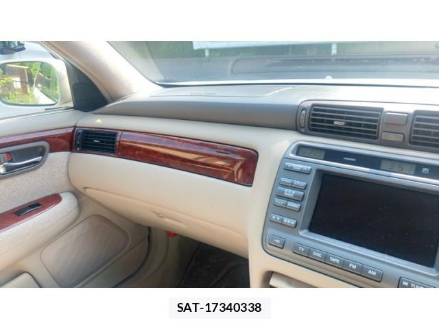 Toyota CROWN SEDAN 2001-05 8073370-18